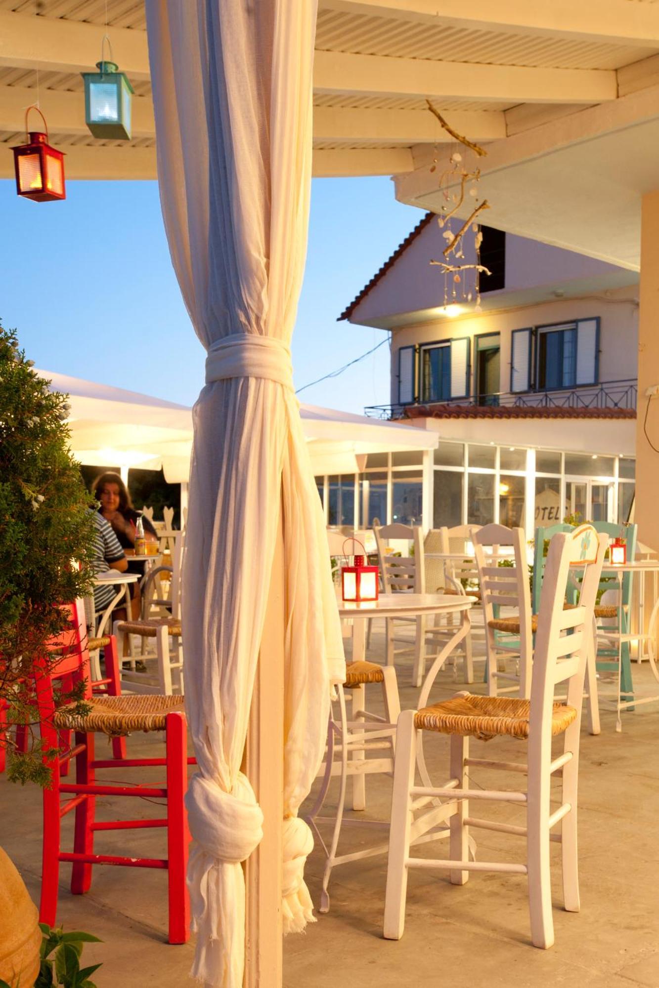 Aggelos Hotel Agios Andreas  Extérieur photo