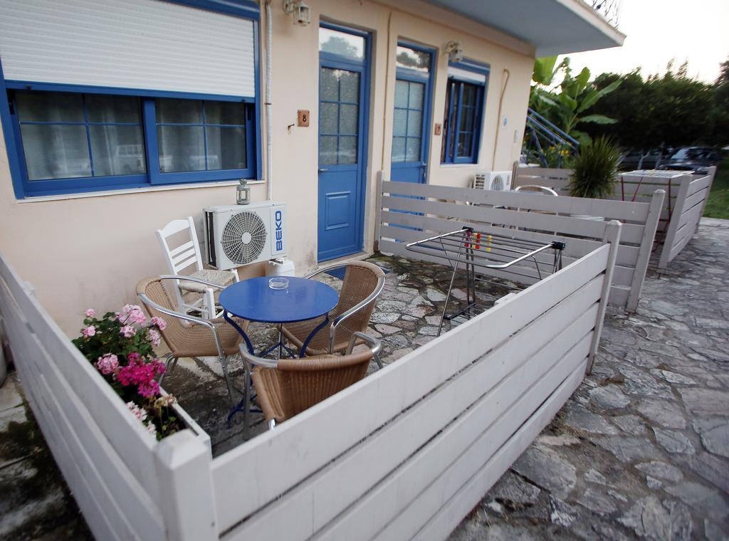 Aggelos Hotel Agios Andreas  Extérieur photo