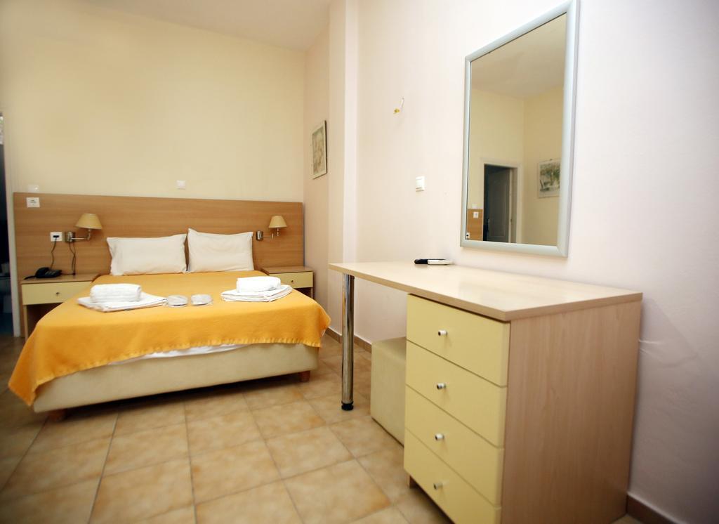 Aggelos Hotel Agios Andreas  Extérieur photo