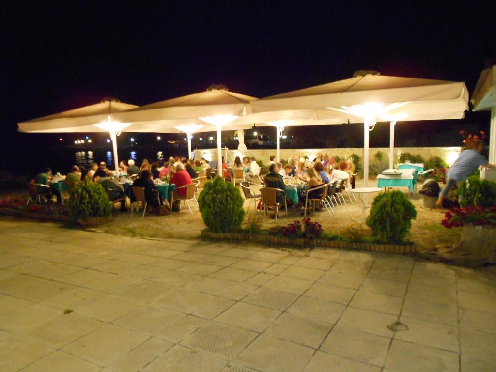 Aggelos Hotel Agios Andreas  Extérieur photo